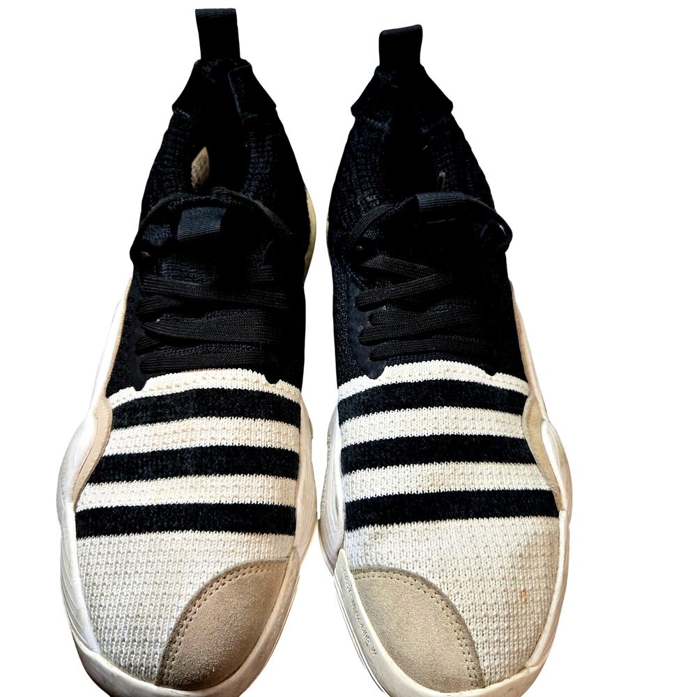 Men's 11 Adao Casual Tennis Shoe  Black White  Sneaker Athletic Laces